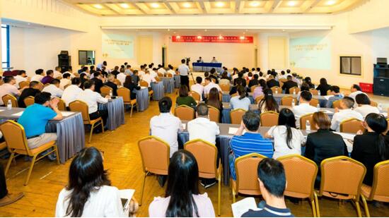 埋头赶路，也要抬头寻道